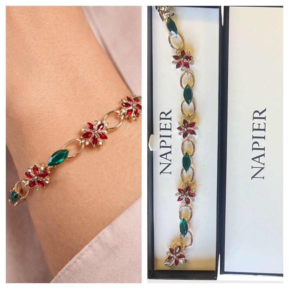 Napier Gold Tone Red Green Poinsettia Flower Crystal Chain Bracelet Boxed - Picture 2 of 6